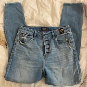 A&F Curve Love skinny jeans new size 30